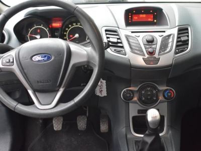 Ford Fiesta Fiësta 1.25i  - 10