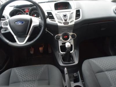 Ford Fiesta Fiësta 1.4i Titanium  - 7