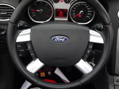 Ford Focus 2.0 TDCI 136CH DPF TITANIUM - <small></small> 7.990 € <small>TTC</small> - #15