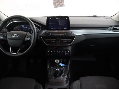 Ford Focus CLIPPER 1.5TDCi ECOBLUE ACTIVE BUSINESS - LED NAVI DAB ALU 17"  - 16