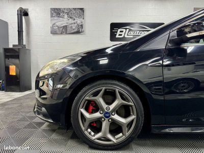 Ford Focus SW 2.0 SCTI 250CH ECOBOOST ST  - 14