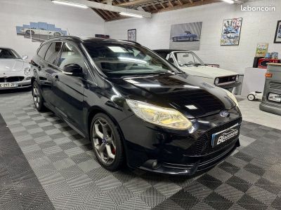 Ford Focus SW 2.0 SCTI 250CH ECOBOOST ST  - 15