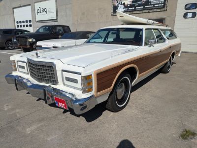 Ford LTD COUNTRY SQUIRE WOODY  - 9