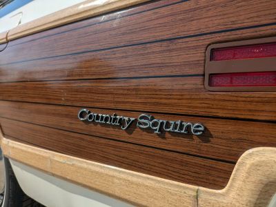 Ford LTD COUNTRY SQUIRE WOODY  - 17