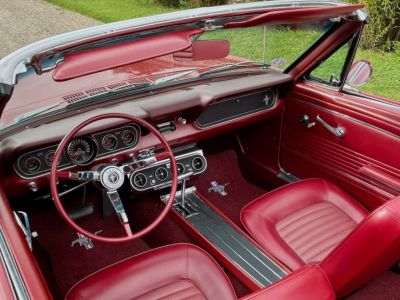 Ford Mustang cabriolet 1966 - <small></small> 57.900 € <small>TTC</small> - #50