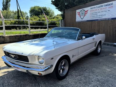 Ford Mustang CABRIOLET PACK GT - Prix sur Demande