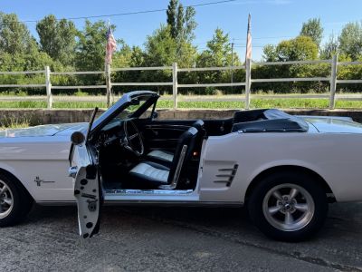 Ford Mustang CABRIOLET PACK GT - Prix sur Demande