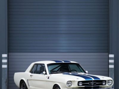 Ford Mustang Group 2 4.7L V8 producing 400 bhp  - 12