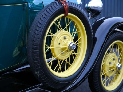 Ford Roadster Modèle A Deluxe  - 22