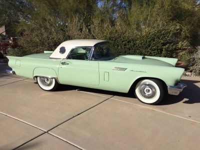 Ford Thunderbird convertible  - <small></small> 54.000 € <small>TTC</small>