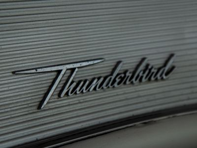 Ford Thunderbird Thundenbird (T-Bird) roadster V8 - CABRIO - LEDER - OLDTIMER  - 17
