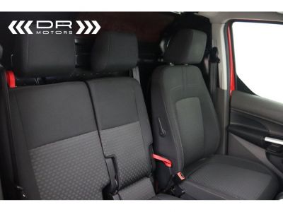 Ford Transit Connect 1.5TDCi Aut. SWB LICHTE VRACHT - NAVI  - 13