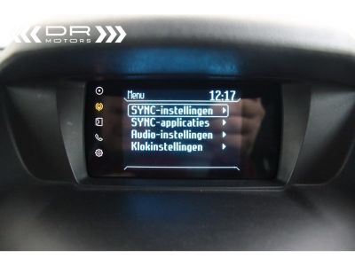 Ford Transit Connect 1.5TDCi SWB T200 LICHTE VRACHT - BLUETOOTH- PDC CRUISE CONTROL  - 18