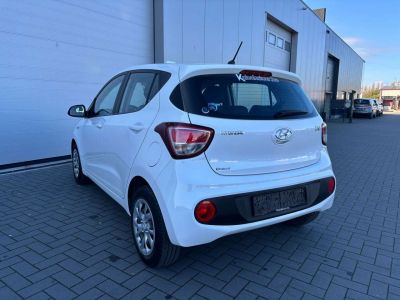 Hyundai i10 1.0i -- CLIM FAIBLE KILOMETRAGE GARANTIE  - 4