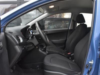 Hyundai i10 1.0i  - 12