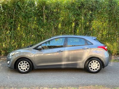 Hyundai i30 1.4 CRDI90 PACK INVENTIVE BLUEDRIVE 5P 115.000KM 1ERE MAIN  - 5