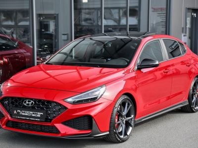 Hyundai i30 N Performance Fastback 8-DCT  - 2