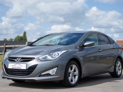 Hyundai i40 1.7 CRDi BlueDrive - HISTORIEK - STUURWIELVERWARMING - LEDER - CAMERA - AIRCO - KEYLESS  - 3