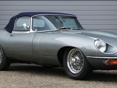 Jaguar E-Type S2 OTS - Matching Numbers 4.2L 6 inline engine producing 245 bhp  - 1