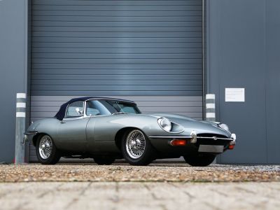 Jaguar E-Type S2 OTS - Matching Numbers 4.2L 6 inline engine producing 245 bhp  - 15