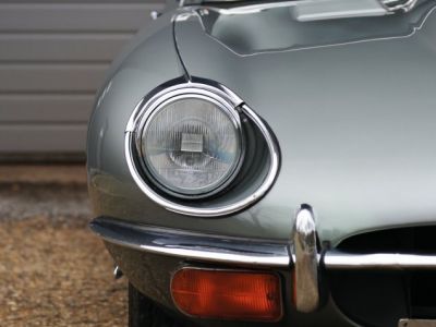 Jaguar E-Type S2 OTS - Matching Numbers 4.2L 6 inline engine producing 245 bhp  - 22