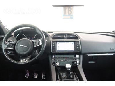 Jaguar F-Pace 2.0d RWD - R-SPORT NAVI PANO DAK 12M GARANTIE  - 16