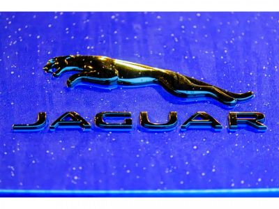 Jaguar F-Type F.TYPE Coupé 5.0i V8 - 450 - BVA Quickshift - Stop/Start COUPE R-Dynamic PHASE 3  - 12