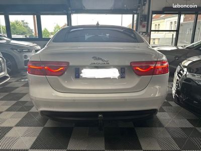 Jaguar XE 2.0 D R DYNAMIQUE  - 6