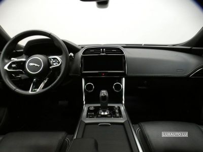 Jaguar XE D180 R-Dynamic S Auto. - <small></small> 37.290 € <small>TTC</small> - #9