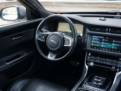 Jaguar XF 2.0 D R-SPORT AUTO PANO COCKPIT CAM BI-XENON EU6d  - 10