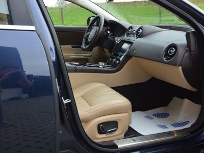 Jaguar XJ V6 3.0 - 275 ch Luxe 1 MAIN !! 23.000 km !!  - 6