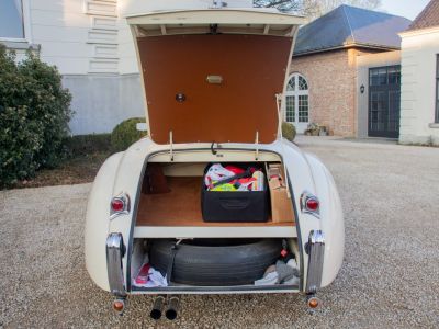 Jaguar XK120 XK 120 Open Top Speedster (OTS) LHD 1951 - OLDTIMER - GERESTAUREERD - MATCHING NUMBERS - SOFTTOP - CREAM WHITE - <small></small> 99.999 € <small>TTC</small>