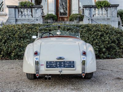 Jaguar XK120 XK 120 Open Top Speedster (OTS) LHD 1951 - OLDTIMER - GERESTAUREERD - MATCHING NUMBERS - SOFTTOP - CREAM WHITE - <small></small> 99.999 € <small>TTC</small>