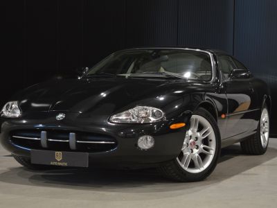 Jaguar XK8 4.0i V8 coupé 57.000 km - Collectionneur  - 1