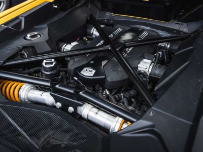 Lamborghini Aventador LP700-4 Roadster Akra Full Carbon 1st owner  - 25
