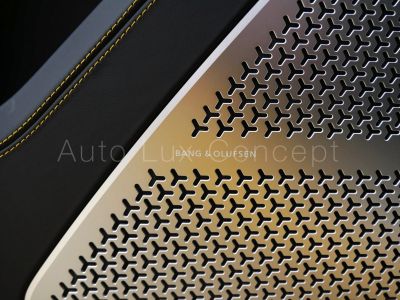 Lamborghini Urus Kit NOVITEC WIDEBODY, Échappement MILLTEK, Caméra 360°, Écrans AR - <small></small> 349.890 € <small>TTC</small> - #17