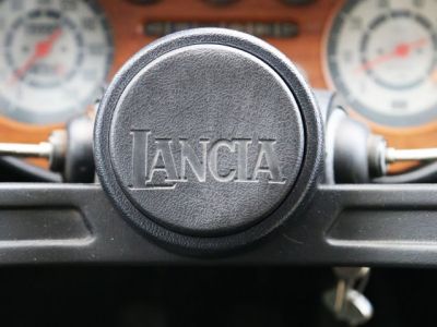 Lancia Fulvia S3 1.3S 1.3L 4 cylinder engine producing 90 bhp  - 36