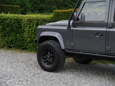 Land Rover Defender 110  - 8