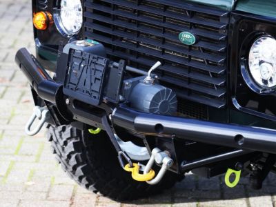 Land Rover Defender 110 5 door 2495cc 4 cilinder 122 bhp TD5  - 14