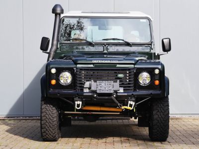 Land Rover Defender 110 5 door 2495cc 4 cilinder 122 bhp TD5  - 17