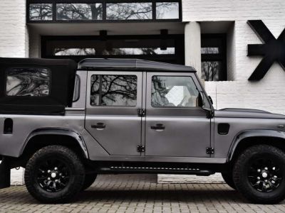 Land Rover Defender 110 CREW CAB DCPU LIMITED OVERLAND EDITION  - 3