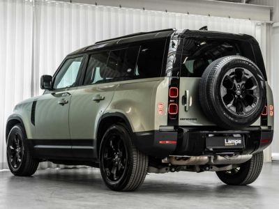 Land Rover Defender 110 D250 SE Trekhaak Panodak Black Pack 360°  - 10