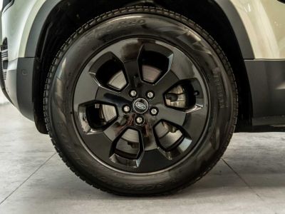 Land Rover Defender 110 D250 SE Trekhaak Panodak Black Pack 360°  - 47