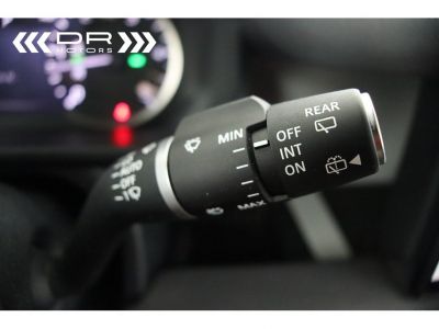 Land Rover Defender 110 SE - 3.0 D200 4WD MHEV NAVIGATIE LEDER PANODAK 7 PLAATSEN  - 38