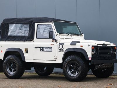 Land Rover Defender 90 V8 3.5 V8 138 bhp with injection  - 6