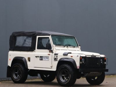 Land Rover Defender 90 V8 3.5 V8 138 bhp with injection  - 14