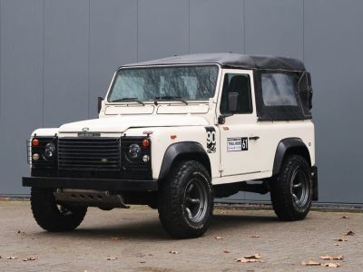 Land Rover Defender 90 V8 3.5 V8 138 bhp with injection  - 18