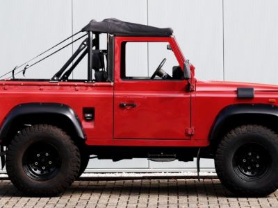 Land Rover Defender 90 V8 3.5 V8 138 bhp with original carbs  - 1