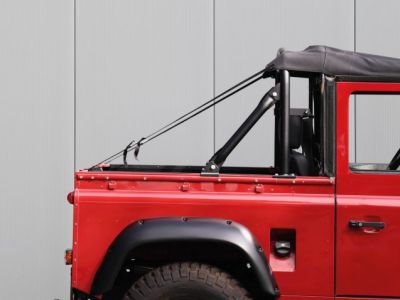 Land Rover Defender 90 V8 3.5 V8 138 bhp with original carbs  - 7