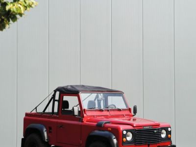 Land Rover Defender 90 V8 3.5 V8 138 bhp with original carbs  - 14